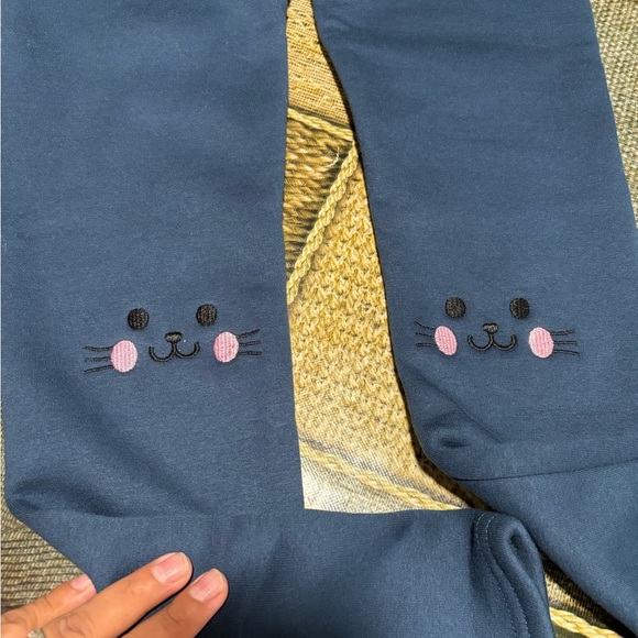 Charming Kids Leggings with Playful Face Design - Picture 5 of 7